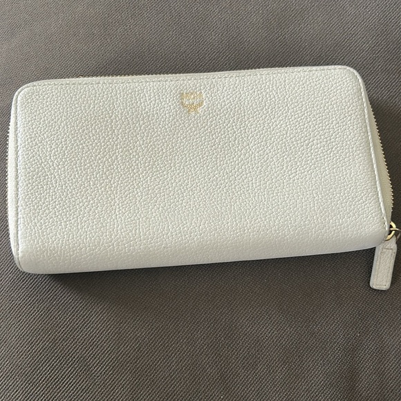 MCM White Zip Wallet Fontanellas Park Ave Milla Leather - Picture 6 of 11